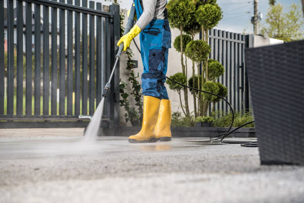 Why Choose Our Certified Pressure Washing Experts for Your Project Needs in Long Hill, CT?